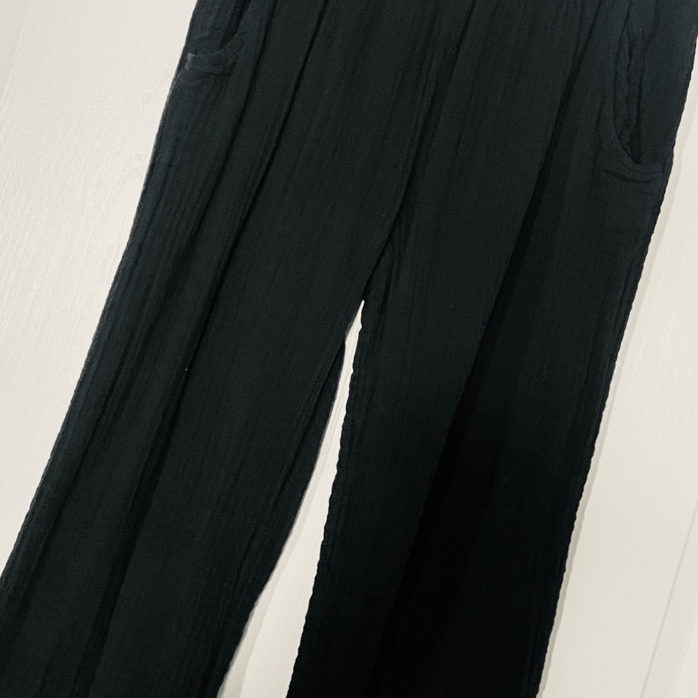 Rip Curl Black Wide-Leg Capris with Elastic Waist